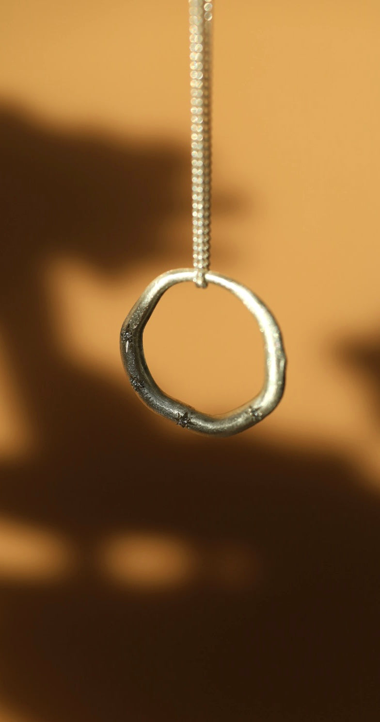 Verkauft ! Einzelstück! Movere m mit 4 Diamanten