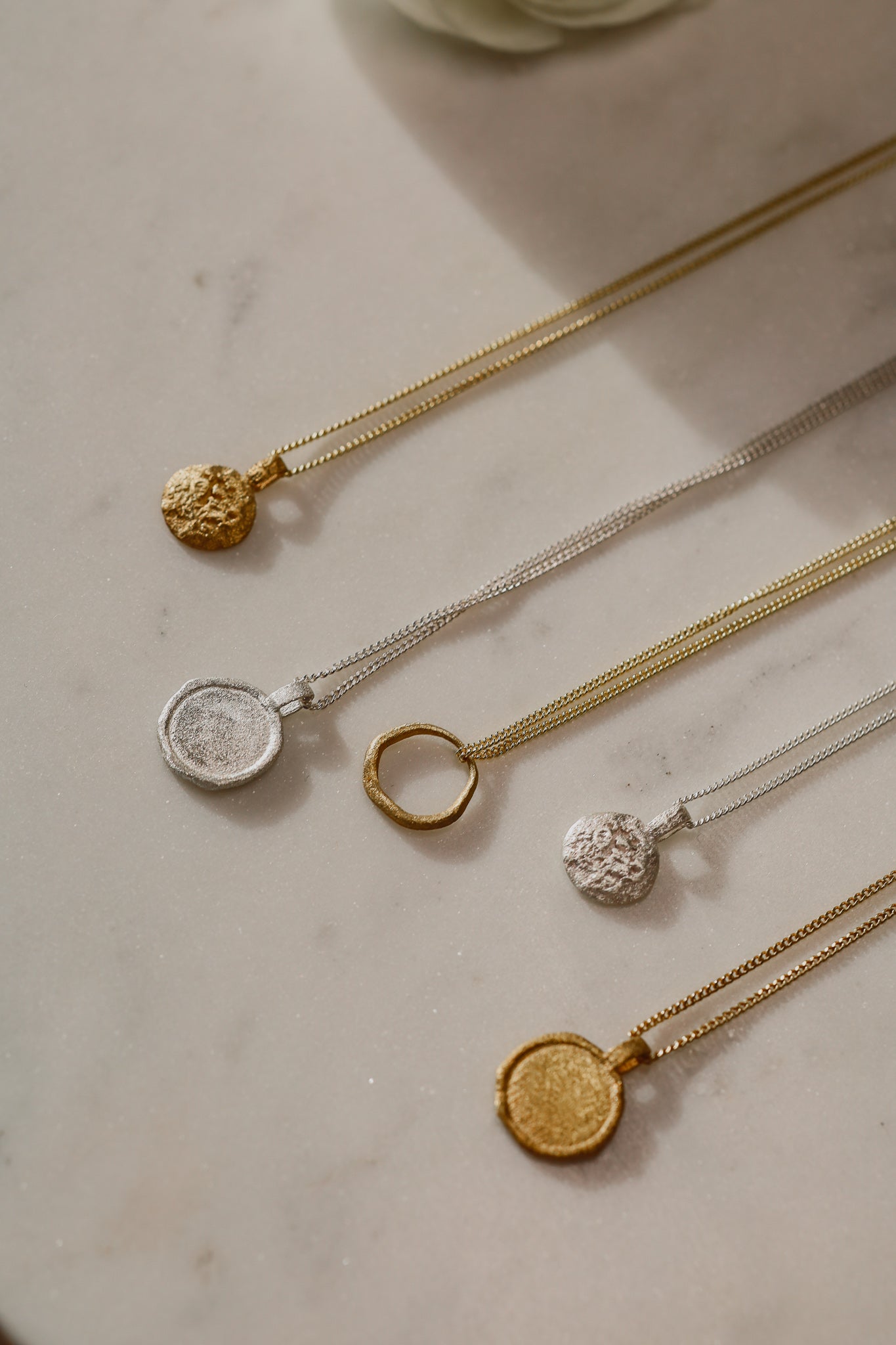 Neue Kette Sigillum