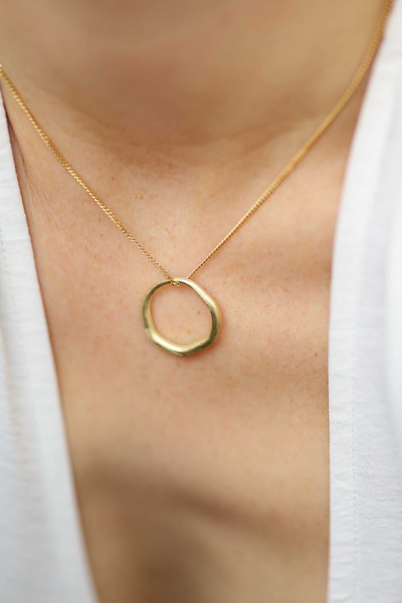 Echtgold Halskette Movere "mittlere Schwester" aus 585er Au