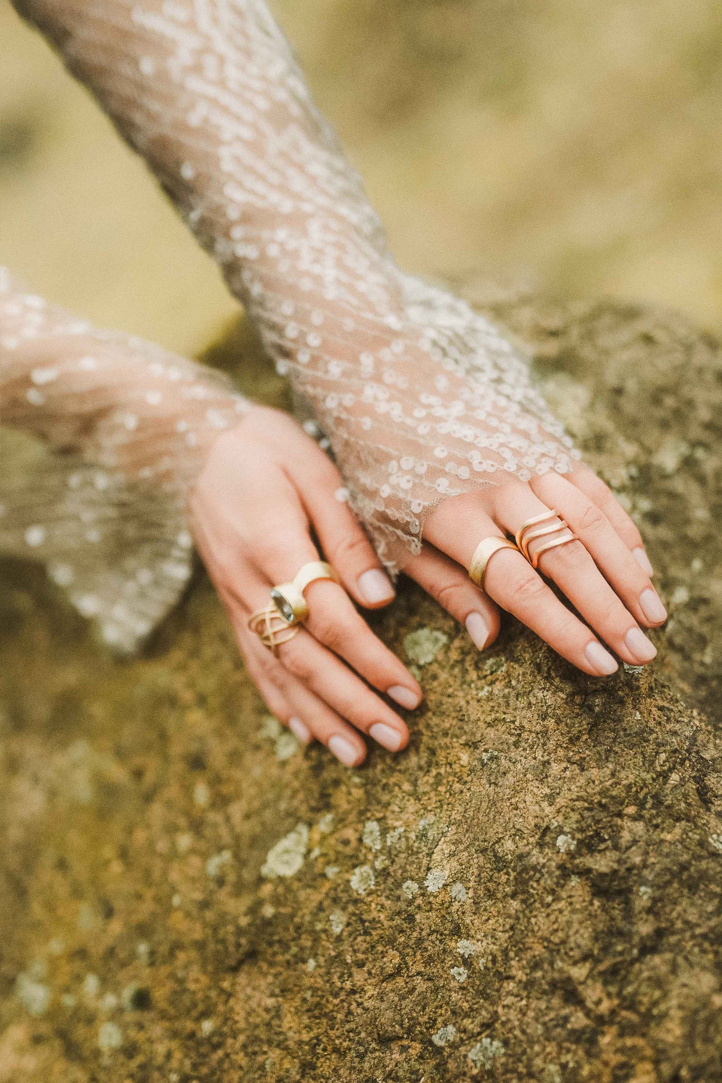 585er Echtgold Ring "Kokon S"