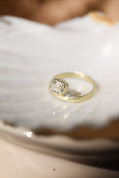 585er Echtgold Ring mit Bergkristall