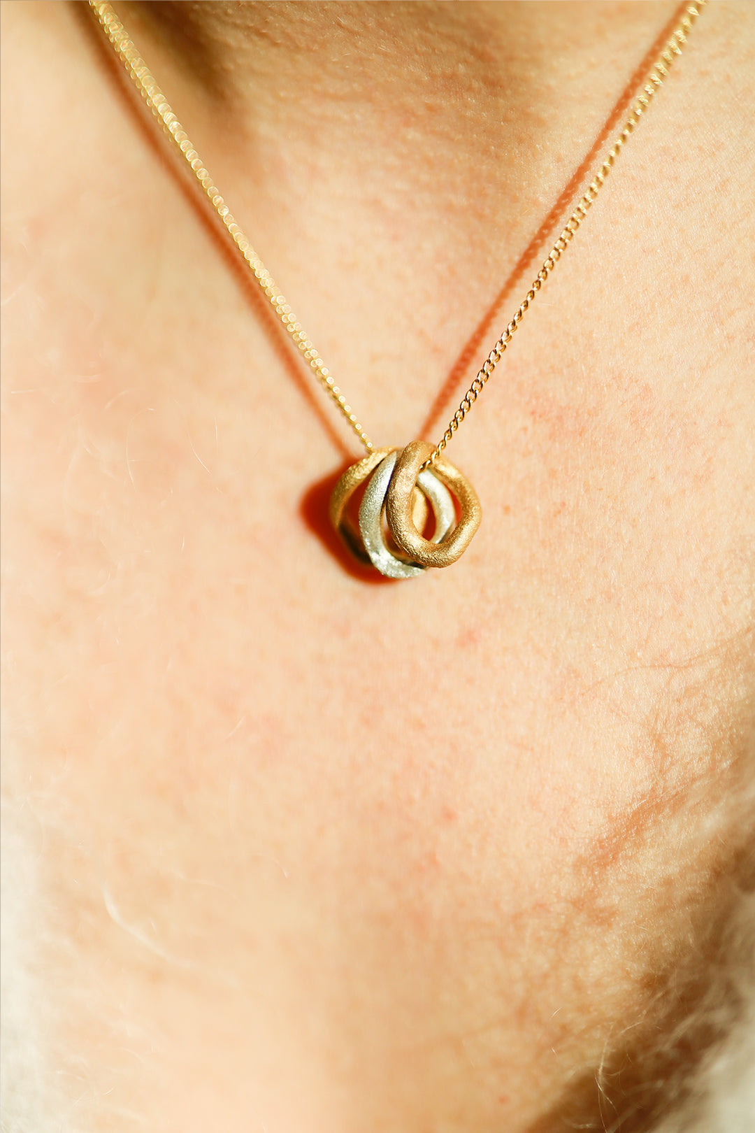 NEU! Kette mit Nexus Anhänger